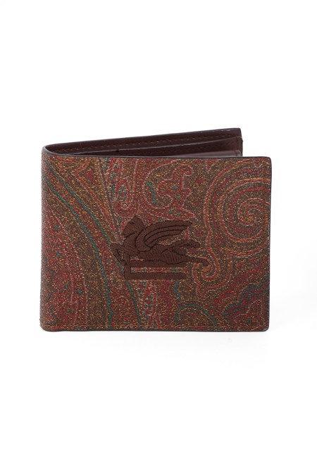 Shop ETRO  Portafoglio: Etro small Paisley wallet.
Small wallet made in the iconic Paisley jacquard canvas, enriched by the thread-embroidered ETRO Pegaso logo with a three-dimensional effect.
Dimensions: 11 x 9 cm.
Exterior: Paisley jacquard cotton fabric coated with matte grain and doubled in canvas.
Interior: 100% calf leather.
Embroidery: 100% polyester.
Compartment for banknotes.
Three card holder spaces.
Three flat pockets.
Flap coin holder with snap button.
Made in Italy.. MP2D0004 AA012 -M0019